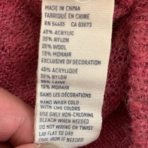 American Eagle Pink Sweater. Size M. - Picture 10 of 15